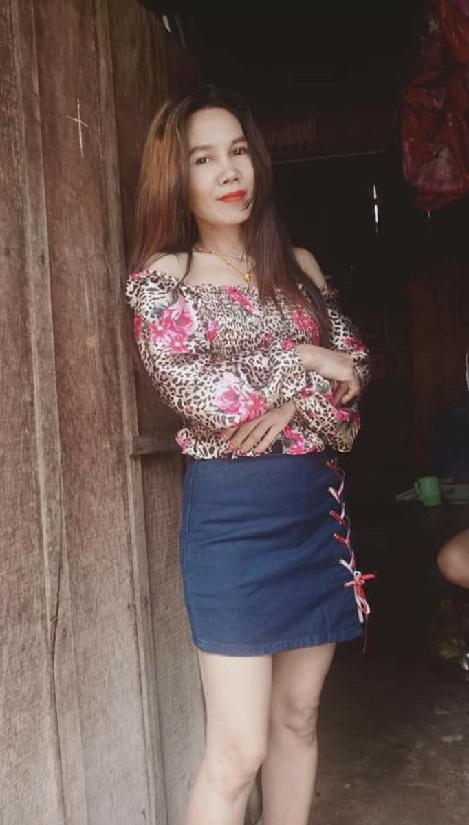 Zin2T11335's tweet photo. ចង់មានគូរស្នេហ៍ https://t.co/6KfIx2TE7u