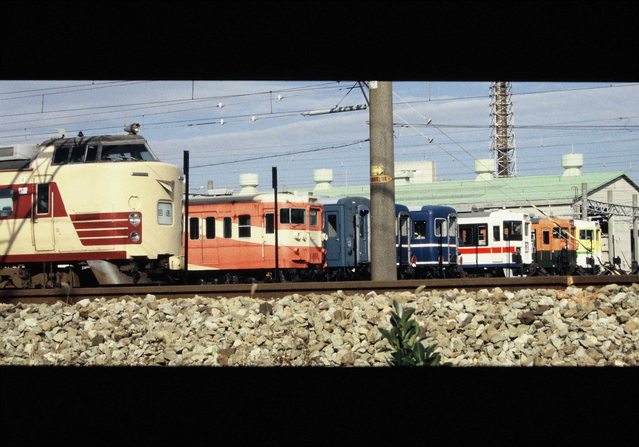 F3tbg3fbEAA_dMj.jpg:large