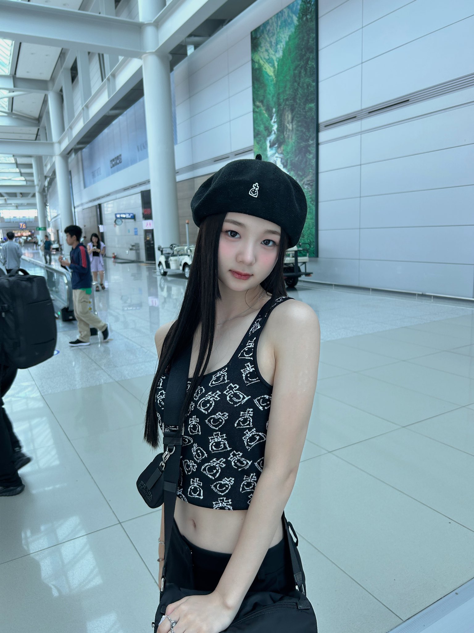 MADEIN  limelight スへ チェキ　KCON LIMELIGHT MADEIN ミユ 直筆サイン チェキ - メルカリ