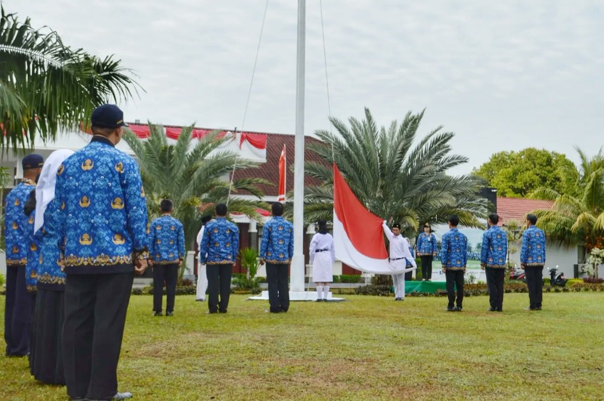 brmppalma's tweet photo. Upacara bendera Hari Kemerdekaan Republik Indonesia! ๐ฎ๐ฉ
#BSIP
#BSIPTanamanPama
#RI78 https://t.co/TZiG957lmm