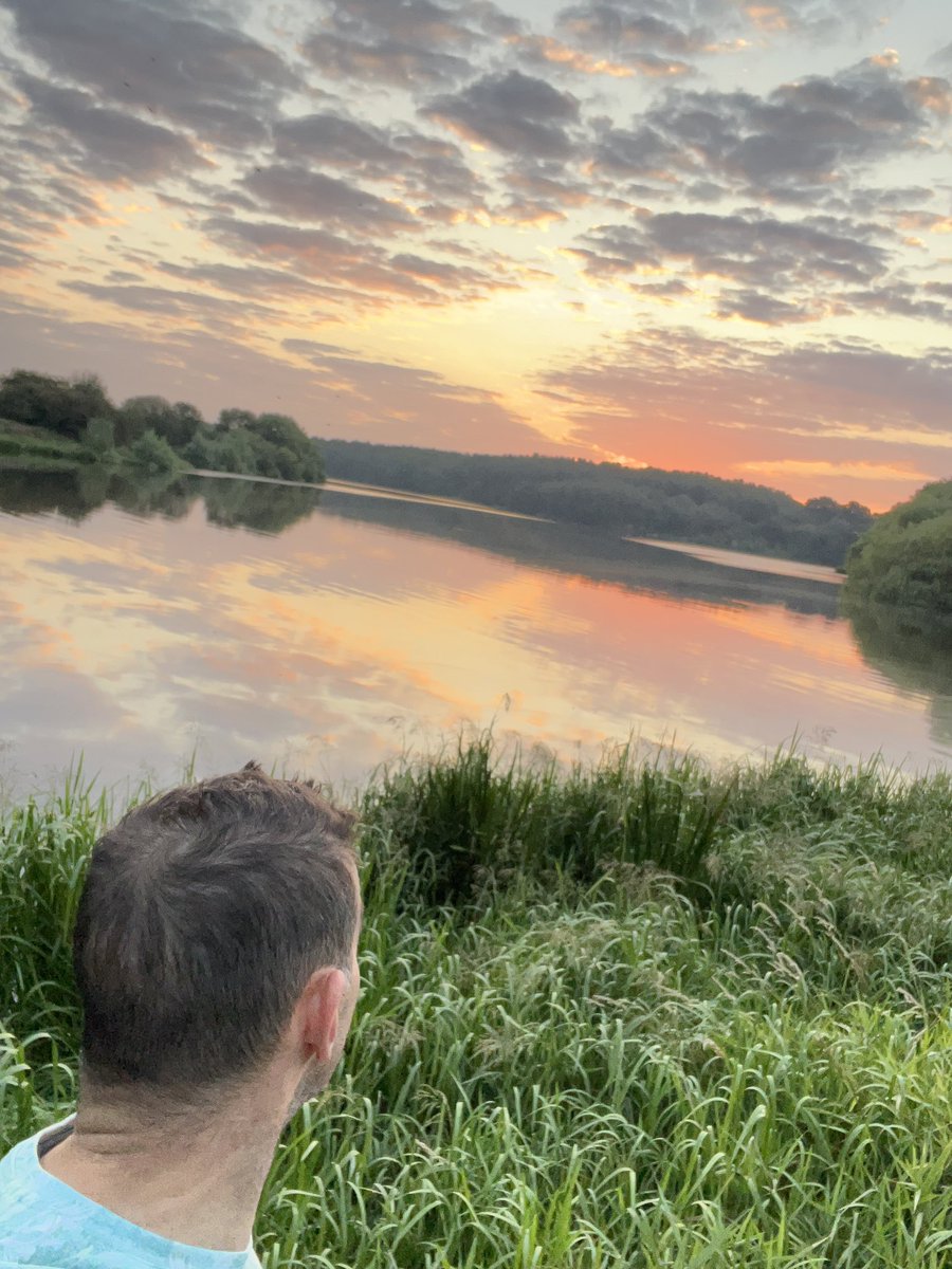 Stunning morning over @ntcalkeabbey -did not see another soul, just deer, sheep and ducks and a breathtaking sunrise over the lake. Great mental prep for this weekends Race the Train in Tywyn, Wales. #running #training #racethetrain #racethetraintywyn