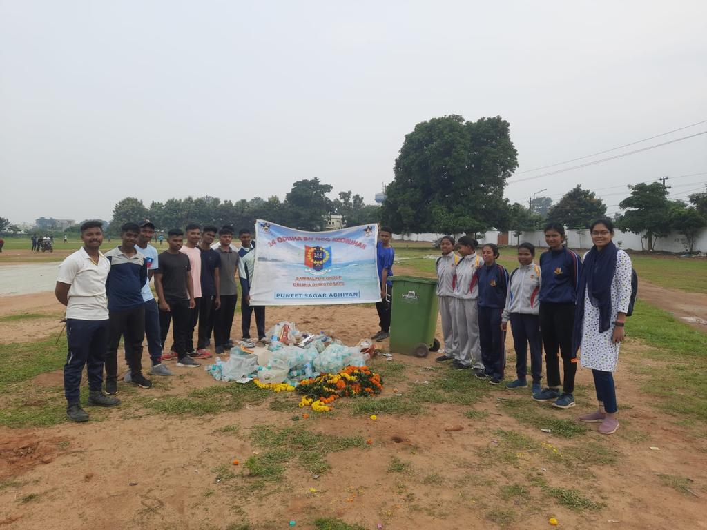 GolamjilaniS's tweet photo. PUNEET SAGAR ABHIYAN IN OUR DD UNIVERSITY 

@HQ_DG_NCC
@dgncc_india
@kalinga_sagar
@hirakudwarrior
@14_OdishaBnNCC
@TariniWarriors
@salma_kisku 
@BiplabKumarBa15 https://t.co/iTdDQFMhcN