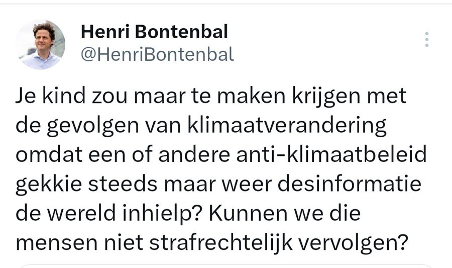 EelcoHoecke's tweet photo. Je kind zou maar te maken krijgen met de gevolgen van het beleid van het #CDA en #Rutte4: slechte zorg en onderwijs, geen koopkracht door de torenhoge belastingen en inflatie en geen woningen door de #asielinstroom. Kunnen we die mensen niet strafrechtelijk vervolgen? 🤡 https://t.co/fu2Rp7QHyE