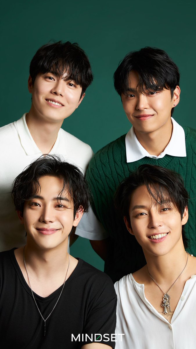 TheRoseGlobal's tweet photo. The Rose for Mindset

#더로즈 #TheRose https://t.co/gjV71qTVfc