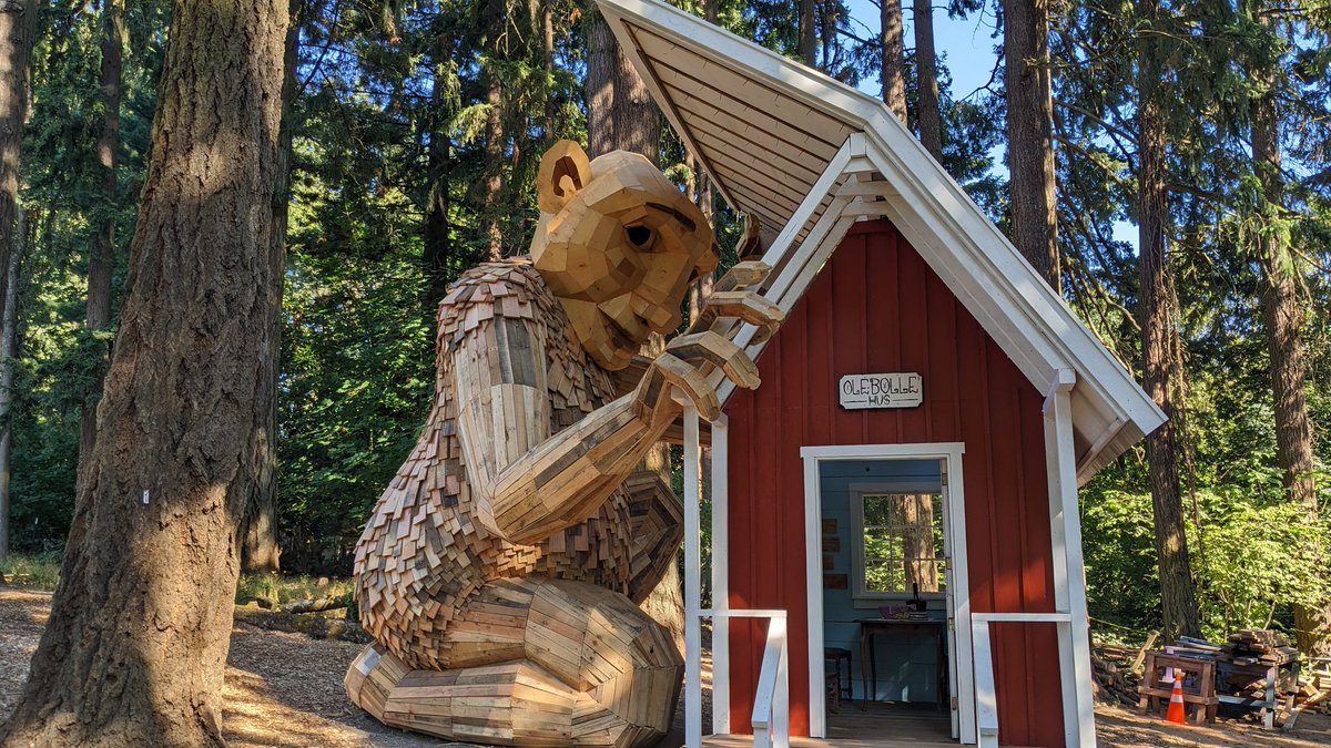 Visited Portland's newest resident.
#portlandtroll