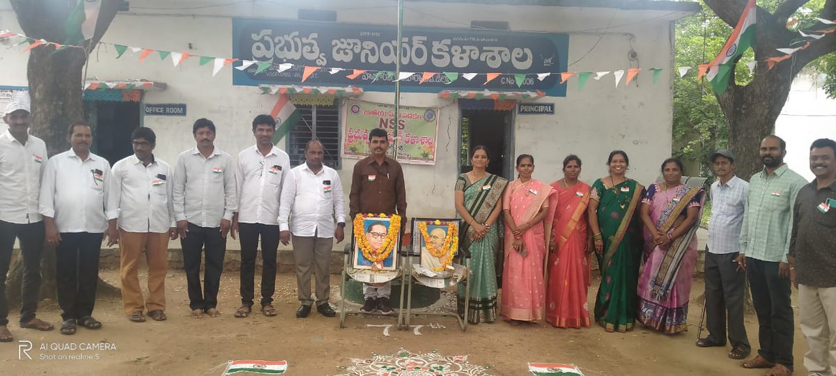 nssrdhyderbad's tweet photo. Huzur Nagar Govt. Junior College, Suryapeta, Telangana under MGU celebrated #77th_independence_day in their college on 15th August, 2023.
@_NSSIndia @PMOIndia @YASMinistry @ianuragthakur @pankajsinghips #maati_ko_naman #VeeronKaVandan #MeriMaatiMeraDesh https://t.co/ImEQzIdN8p