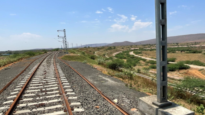 RailAnalysis's tweet image. Cabinet approves seven #multitracking #projects worth Rs 32,500 crores totalling 2339 kms across #IndianRailways

Read more...news.railanalysis.com/cabinet-approv…

#railway #electrical #stations #track #operations #maintenance #construction #electronic #doubling #electrification