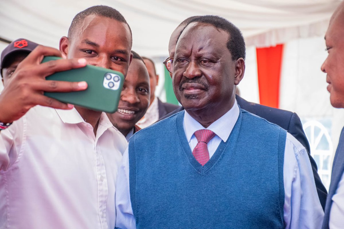 Isaac_Otwoma's tweet photo. Buana it will take William Ruto One Million years to be like Baba @RailaOdinga https://t.co/qIrRpBTVyH