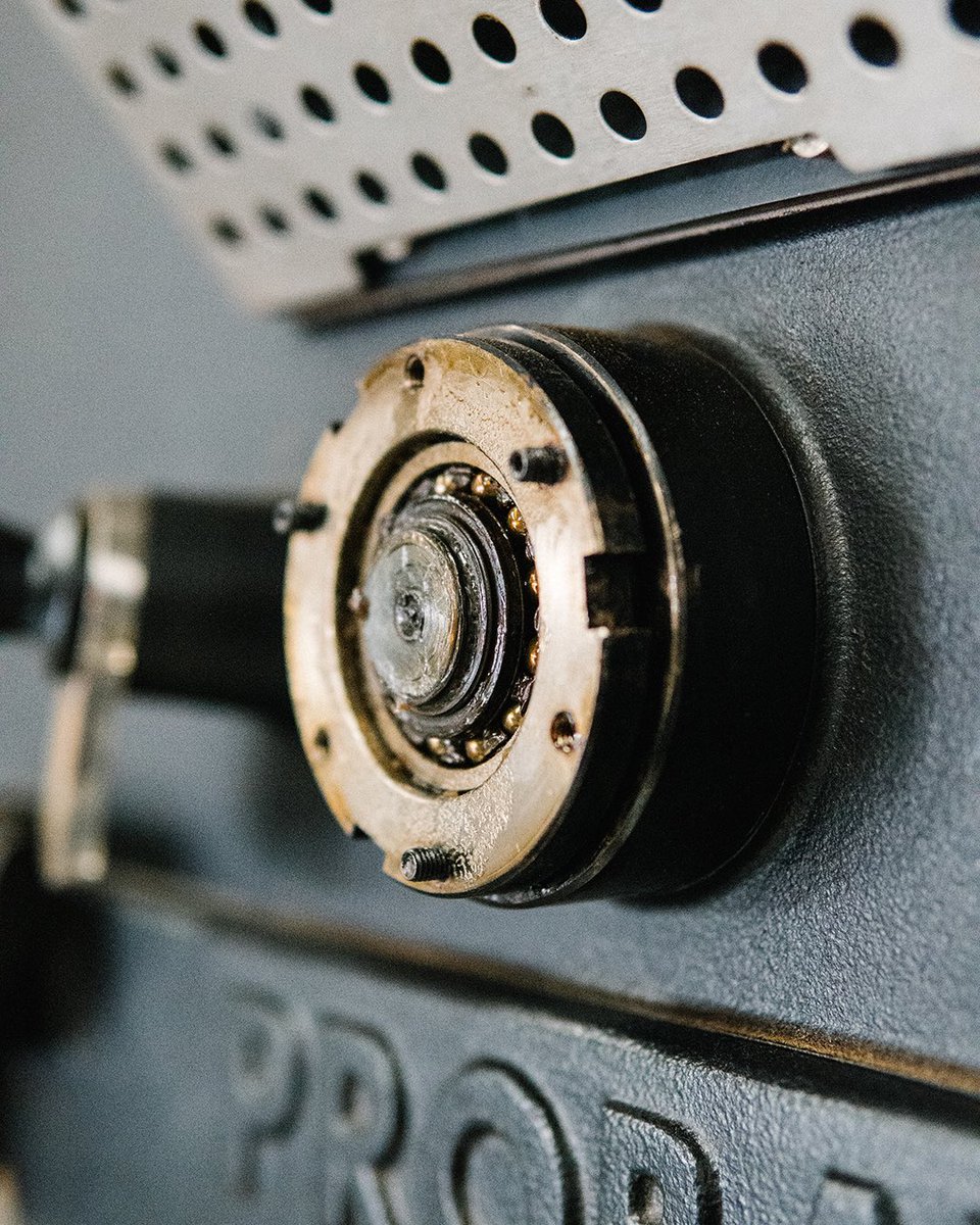 It's our local wholesale delivery day today, but once back at the roastery, I'll run through our end of roast week service items like greasing the roaster bearing.
#coffeeroaster #probat #specialtycoffee