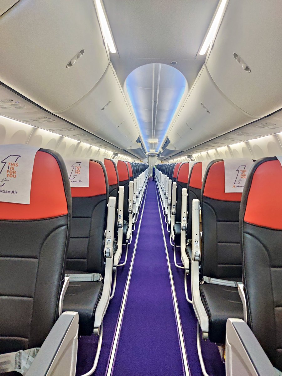 soumojit_aero's tweet image. walking down the #QP aisle 😉
@AkasaAir 

@iamadityaghosh @seancouto @meluha2016

#avgeek #avition #aviationphotography #Cabin #inflight