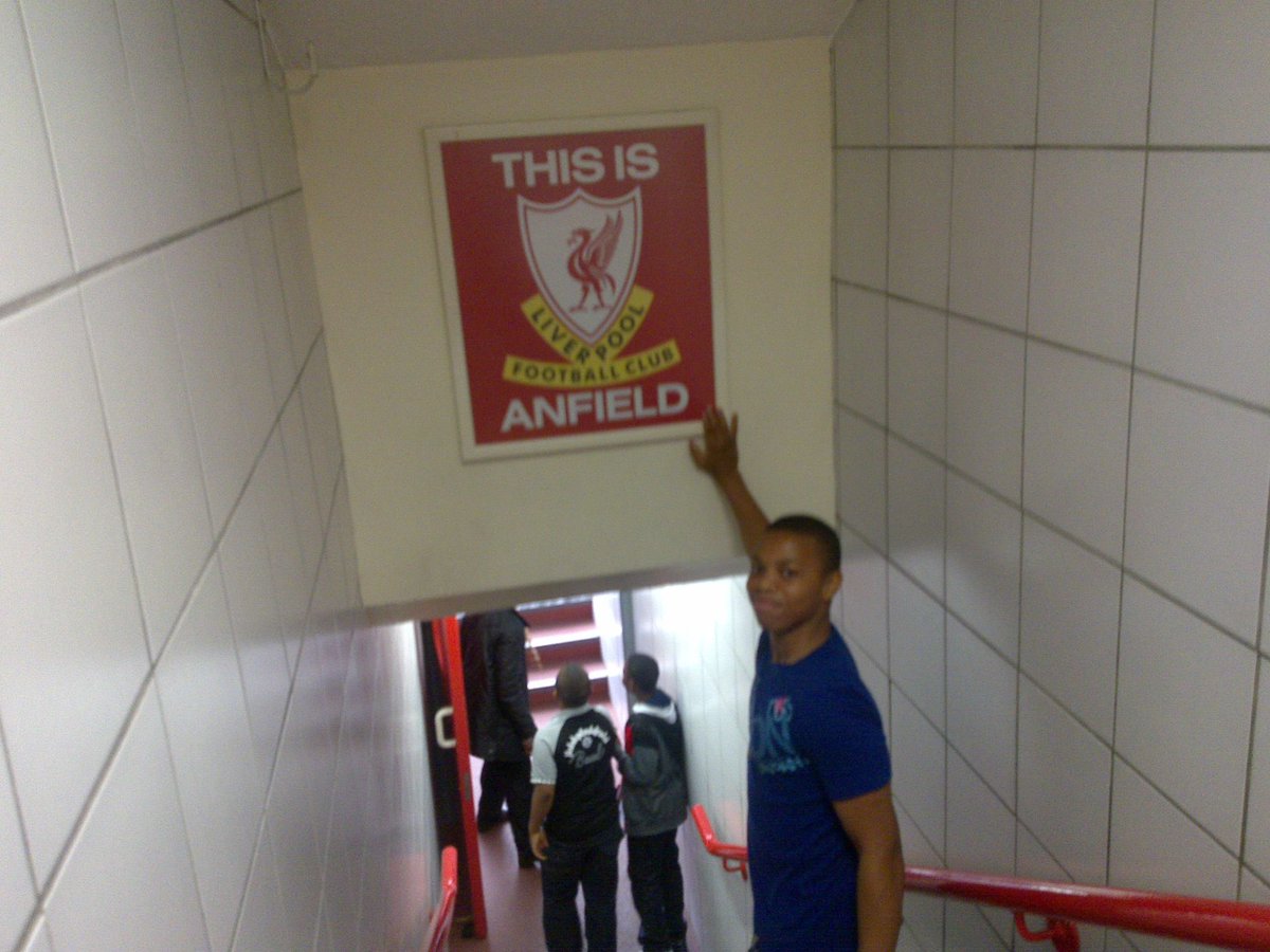 The Const tweet media