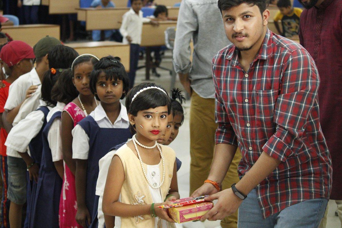 MDIM_Official's tweet photo. Fostering #patriotism and joy on the #77thIndependenceDay, PRAYAS, the #SocialResponsibility Committee of #MDIM, opened its doors to school children from the surrounding villages,creating a day of interactive activities, spirited games, &amp; heartwarming performances.
#MDI #CSR #MBA https://t.co/hfihzdfzsZ