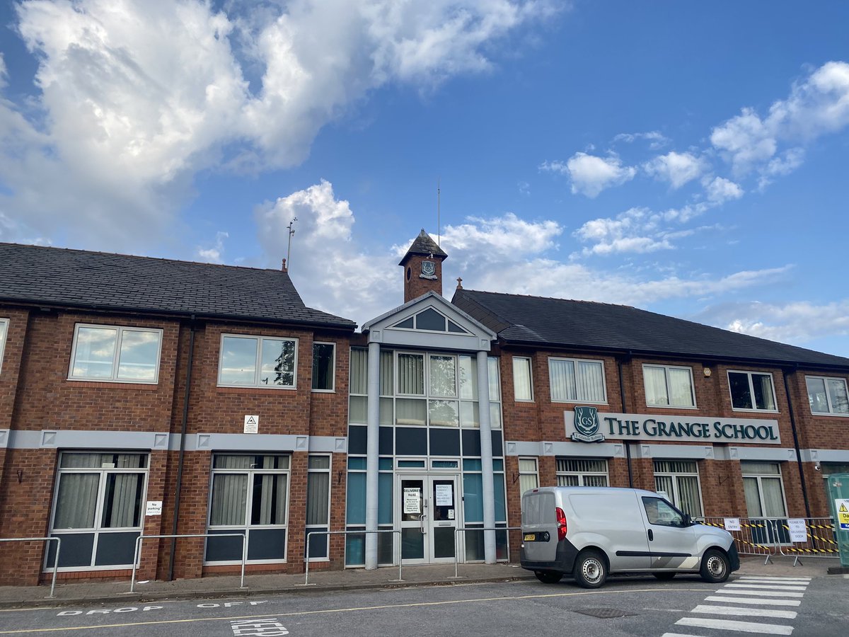 I’m here <a href="/Grange_Cheshire/">The Grange School</a> where pupils will soon be picking up their results!

#alevelresultsday <a href="/NorthwichNews/">Northwich Guardian</a>