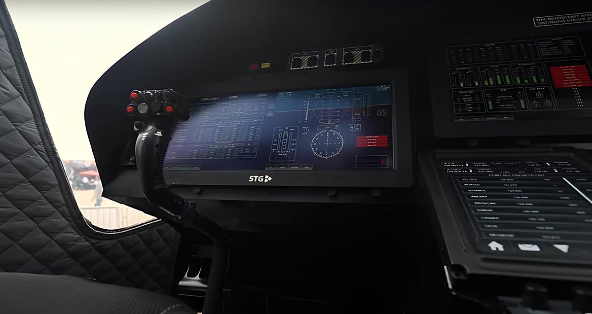 TurkishCentury's tweet photo. #STG's LAD-208 multifunction panaromic #display on the #TUSAS T-625 #GÖKBEY multipurpose helicopter. @stgmuhendislik makes high-tech monitors for many advanced aircraft including Türkiye's TFX/MMU #KAAN 5th-gen stealth fighter jet. #STGMühendislik #IDEF #touchscreen #avionic 🇹🇷 https://t.co/0YMbEFMzNh