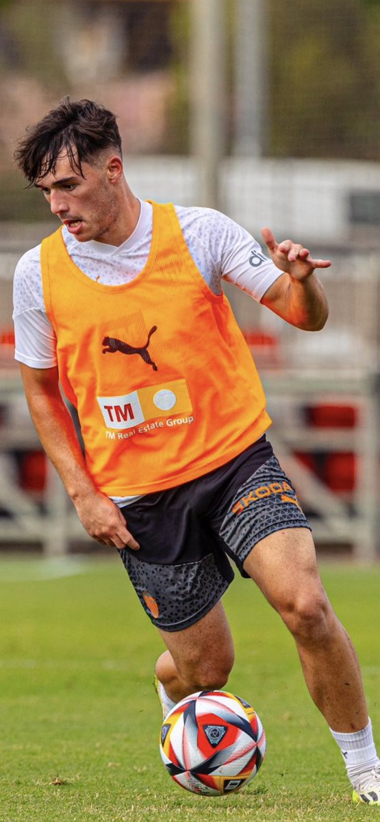 Hugodemateo10's tweet photo. #Hugodemateo #pretemporada #vcf https://t.co/0ZrtGcRFpI