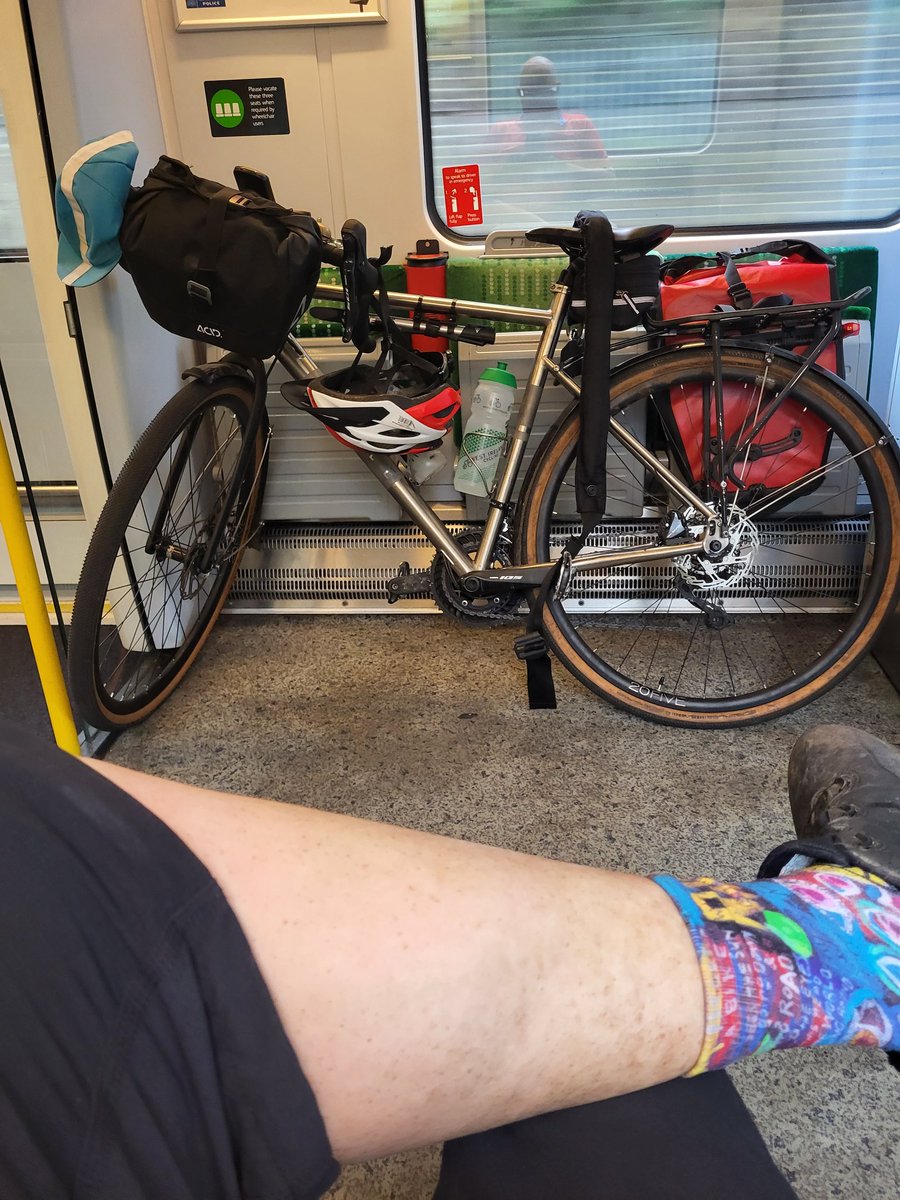 SirFletchPhelps's tweet photo. Heading into the office in Wolvo today for a change. Quickest way is by a mix of bike and train. If more filks did this there'd be a whole heap less congestion, pollution and stress. Bikes give the freedom that car adverts promise
#ActiveTravel #PublicTransport
#Bikes
#MyRibble https://t.co/6wzcWsbcFc