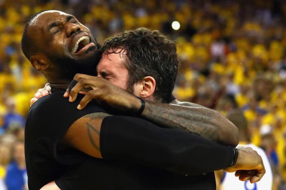 Myles ♱ tweet media