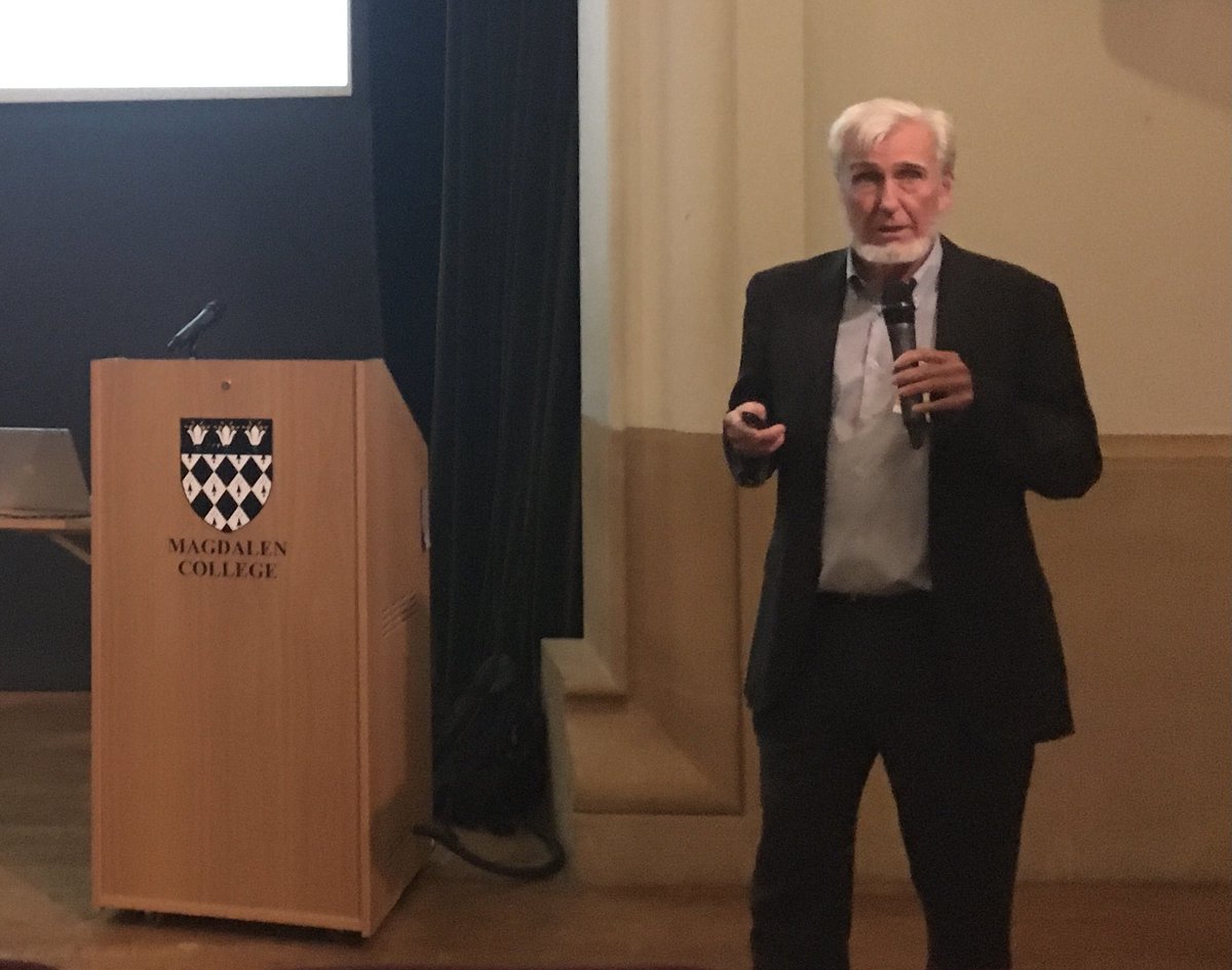 UKorea_Neuro's tweet photo. One of the many highlights of the symposium was the presentation from 2014 Nobel Prize winner John O'Keefe on the history of the navigational system in the brain. https://t.co/wxgfnqcZp5
