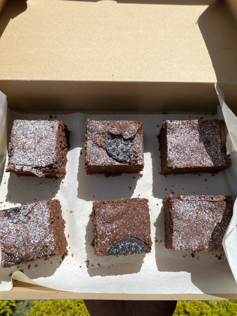 Twagiye! The first 5 people to order the bombastic brownies @5k for 6 today get free delivery! Call or text : 0781304025 #RwOT