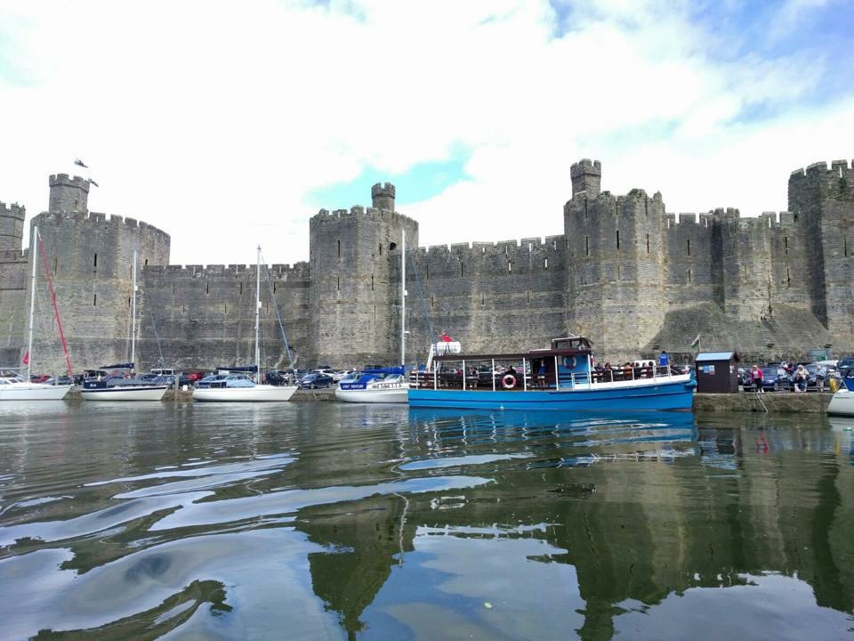 Join us for or special 2 hour bridges cruise on the famous #menaistrait Sunday 20 August at 11am and enjoy spectacular views from seaward #anglesey #snowdonia #portdinorwic #CaernarfonCastle bit.ly/3f02Nqr