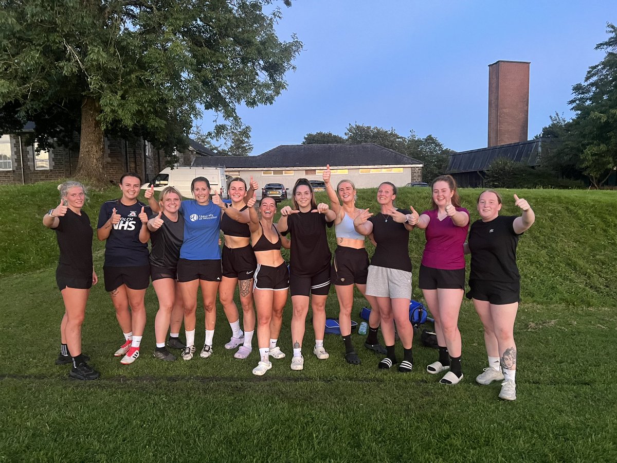 𝐖𝐇𝐀𝐓 𝐀 𝐍𝐈𝐆𝐇𝐓 𝐅𝐎𝐑 𝐈𝐓 🌞

Another great pre season training session for our ladies team last night - what an effort put in by everyone who attended. 

🔵🟡 | #WeAreDrefach #NiYwDrefach #ThumbsUpIfYouAreHavingAGoodTime 

<a href="/CPDDrefach/">Clwb Pêl Droed Drefach</a> <a href="/westwaleswgl/">Perago | West Wales Women & Girls League</a>