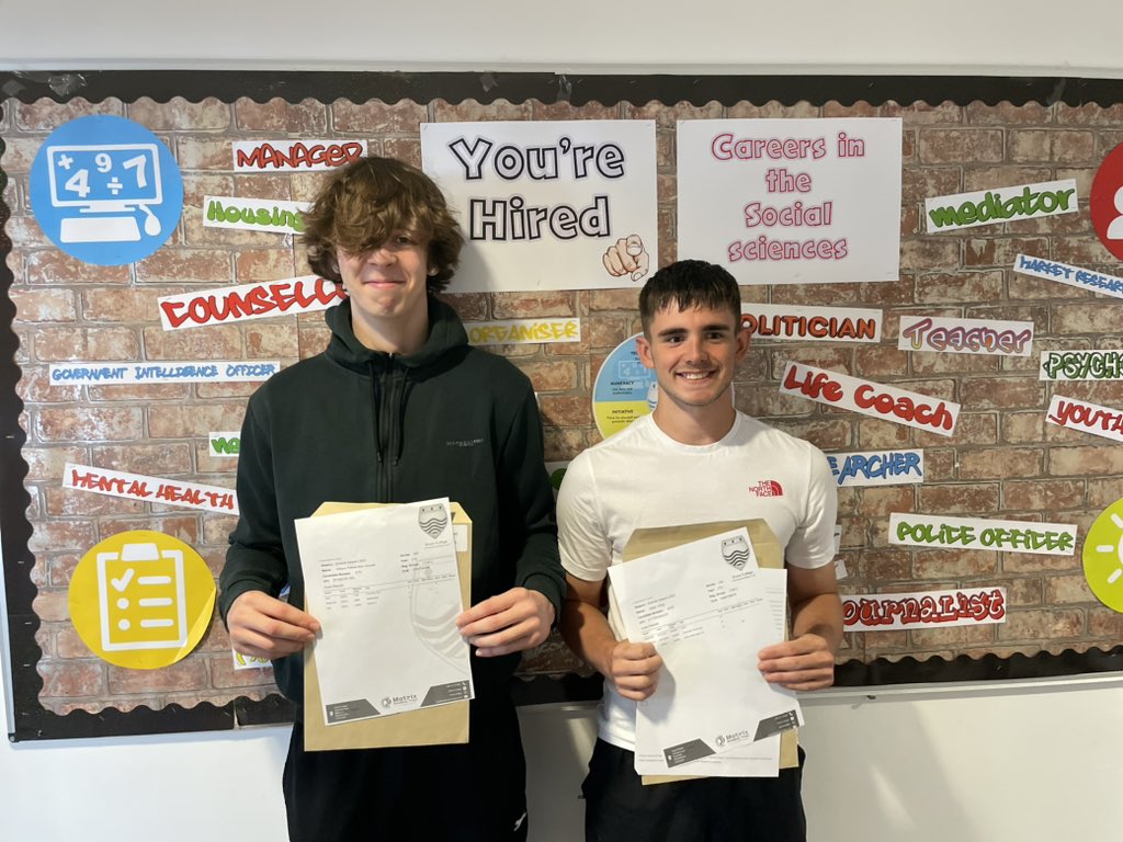 We’ll done to Harry achieving D*,D*,D,B going to East Anglia to study Computer Science and to Will who is off to the University of Leicester to study Pyshics!
#alevels2023