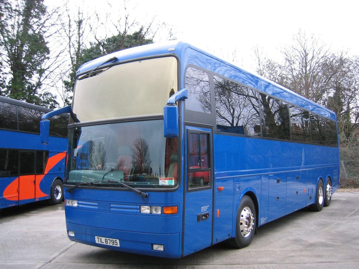 WestwayCoaches's tweet image. #ThrowbackThursday
Then vs Now - Providing highline VIP vehicles for supreme levels of comfort for over 30 years.

#WestwayCoaches #VIPServices #VIP #VIPTransport #ThenVsNow #Throwback #OneFromTheAlbum #VanHool #EOS #Transport #LuxuryTravel #WestwayBlue #WestwayBronze #Technology