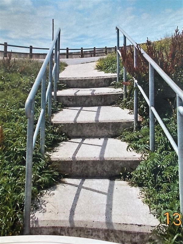 nwprobation's tweet photo. #communitypayback teams have been working hard in Fleetwood, making sure this beautiful stretch of coastline is tidy and weeds and overgrowth are well trimmed back for visitors and residents to enjoy some sea air strolls.  They can’t help with the sunshine though! https://t.co/Dn7RpApeRl