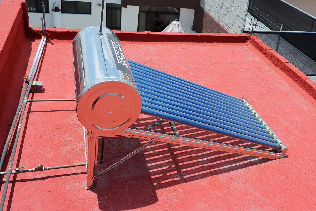 RobertSosaP's tweet photo. Amigas y amigos, la convocatoria de Calentadores Solares ¡está por cerrar! En el siguiente link encontrarán las bases y podrán registrarse: https://t.co/Onf0gMiwlI Recuerden que es un programa con el que hay doble beneficio: el primero, apoya en la economía familiar y el segundo, contribuimos al cuidado del medio ambiente, ¡únanse! #Corregidora #OrgulloDeQro