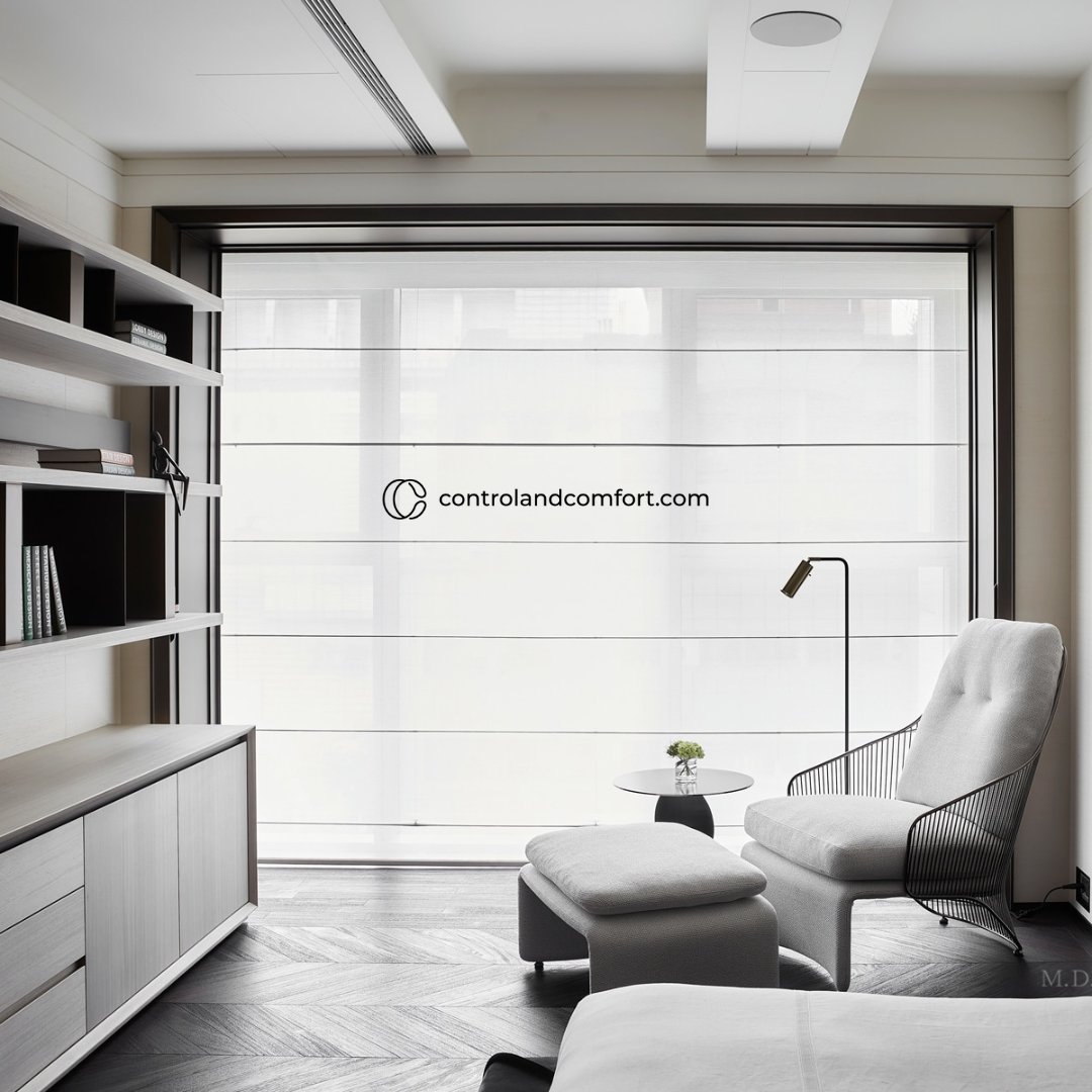 Roman shades give you the advantage of using your own material while still reaping the benefits of Lutron technology.

#controlandcomfort #lutronshades #smarthomemallorca #homeautomationmallorca  #hometech #connectedhome #windowtreatments #romanshades #mallorca #bespokesolution