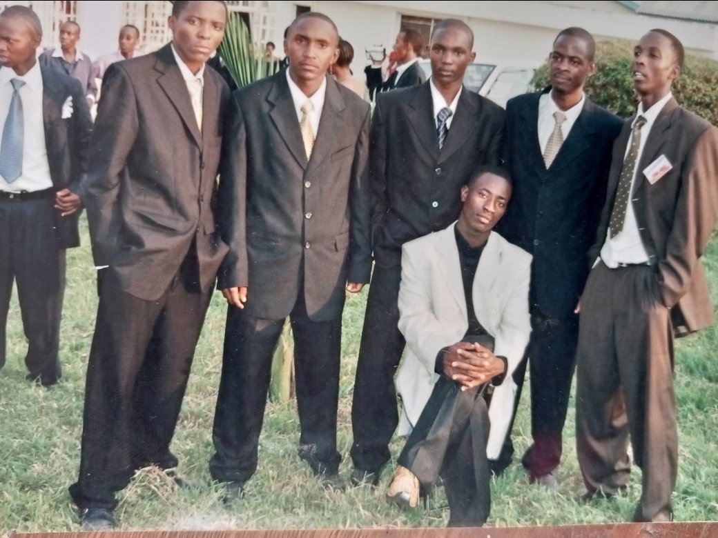 Nkwasize Ibra (@ibrakinyonyi) on Twitter photo Leeds room A was well represented.
Standing: Kato, me, Michael, Obed (chief) & Peter (Kapuuli)
Seated: Nyanzi
The first time I spoke English the whole day.
Chaapa enuzire. ππ
<a href="/ChaapaLeague/">Chaapa League</a>
@ChaapaSLeague
<a href="/Club95chaapaLge/">Club 95</a>
@MatuSCOfficial
<a href="/Chogm/">jeff john</a>
<a href="/ZRutindangyezi/">Zachariah Rutindangyezi</a> Leeds room A was well represented.
Standing: Kato, me, Michael, Obed (chief) & Peter (Kapuuli)
Seated: Nyanzi
The first time I spoke English the whole day.
Chaapa enuzire. ππ
<a href="/ChaapaLeague/">Chaapa League</a>
@ChaapaSLeague
<a href="/Club95chaapaLge/">Club 95</a>
@MatuSCOfficial
<a href="/Chogm/">jeff john</a>
<a href="/ZRutindangyezi/">Zachariah Rutindangyezi</a>