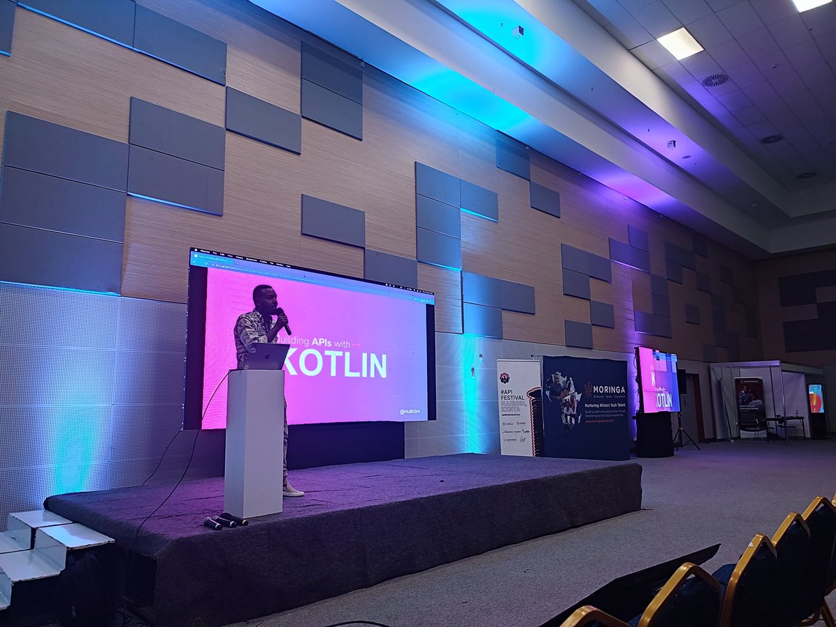 grctutu's tweet image. A seesion on Building APIs With Kotlin by Oliver Muthomi at LOITA hall.
#APIFest
#APIFestivalsKE