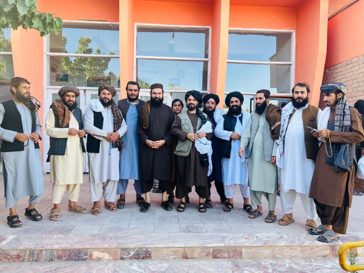 هاتف مختار ګولونه. 😁😜
<a href="/mobeenkhan1231/">سترجنرال مبين خان</a> 
<a href="/Pashtun999/">Pashtun Afghan</a>