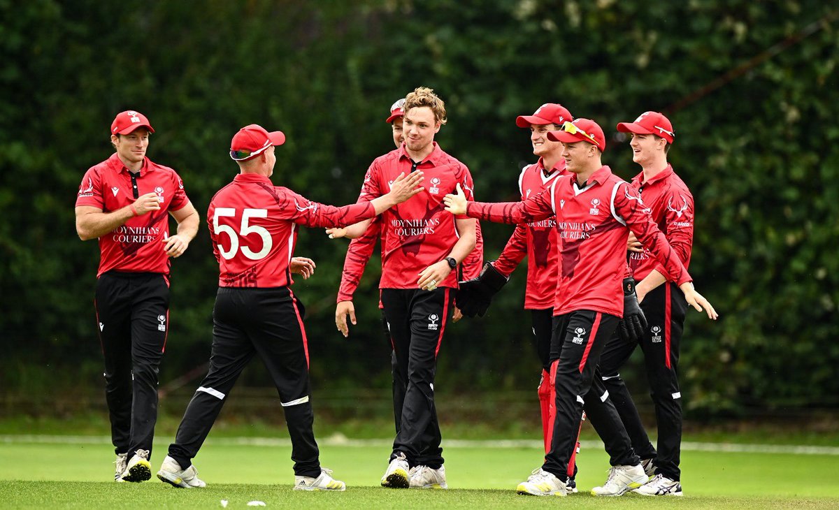 cricketireland's tweet photo. Munster Reds have bowled the Lightning out for just 136 - just beating their lowest ever IP50 score of 135.
Josh Manley with 4-29.
▪️Lightning 136 all out.
▪️Reds yet to bat.
Watch: https://t.co/8d8Ts8kLdL
Scorecard: https://t.co/q9kcCa3v8Z
#IP2023 ☘️🏏 @rariohq #MRvLL https://t.co/dIxSa0hKIA