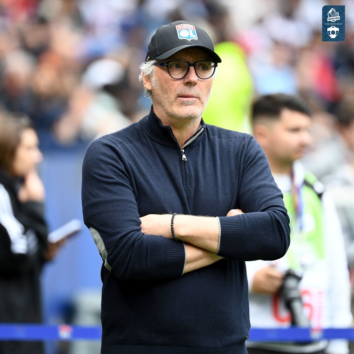 Footballogue's tweet photo. Laurent Blanc pas fan des temps additionnels à rallonge 💬

"Je trouve que jouer avec du temps additionnel de 10, 11, 12 ou 13 minutes, ce n’est pas la meilleure des choses. Cela change la physionomie du match. Si c’est 2 ou 3 minutes, oui. Et encore il peut se passer des choses. Mais 15 minutes c’est quasiment un tiers d’une période, c’est trop… beaucoup trop... Mais chacun a son avis. […] 

Cela peut influencer vos changements et donc votre tactique d’équipe. C’est à prendre en considération et je pense qu’il y aura une évolution dans le football dans les années à venir."

Vous en pensez quoi vous ? 🤔

(CP)