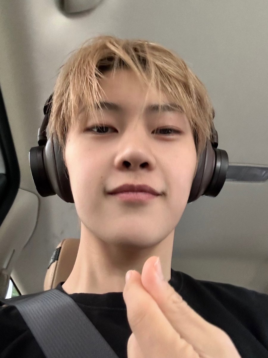 badidding's tweet image. Hati2 d jalan dd…. Gym bleh tp makan is ur priority right…. See u @ home #mystrength #mybrother #best #healthylife 😊❤️