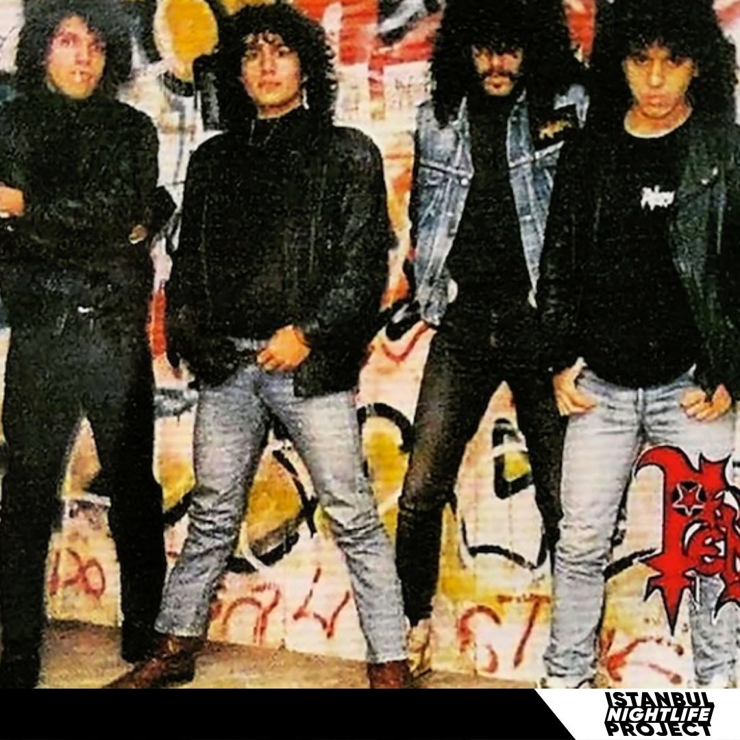istnightproject's tweet photo. 1990 Nisan'ı. Pentagram'ın ilk albümü, "Pentagram" piyasada! Yerli rock-metal piyasası içinde görülmemiş bir albüm satışına imza attı ve 30 bine yakın albüm satarak rekor kırdı. 

#yaşamıkutla #şimdideğilsenezaman #keyiflianlarınyaratıcıları #istanbulnightlifeproject https://t.co/pZirreE1XX