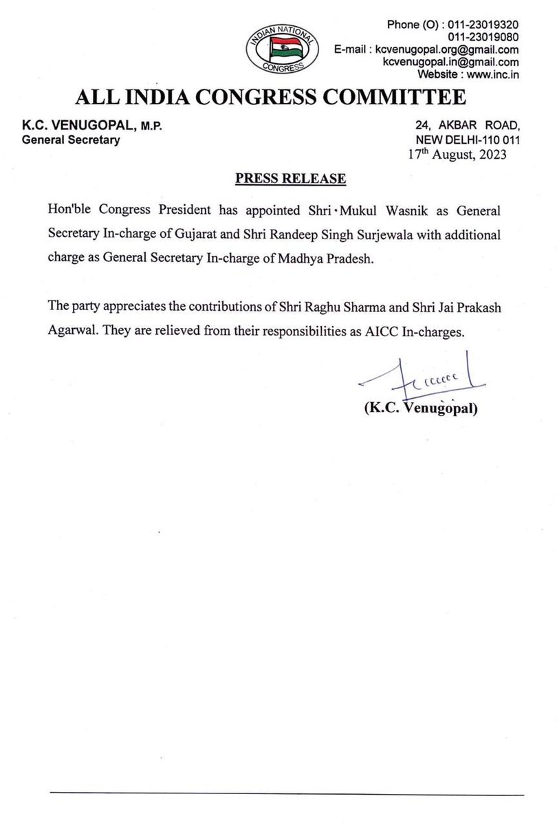 INCSandesh's tweet photo. Hon'ble Congress President has appointed Shri Mukul Wasnik as General Secretary In-charge of Gujarat and Shri Randeep Singh Surjewala with additional charge as General Secretary In-charge of Madhya Pradesh. https://t.co/eWfpJhQrjA