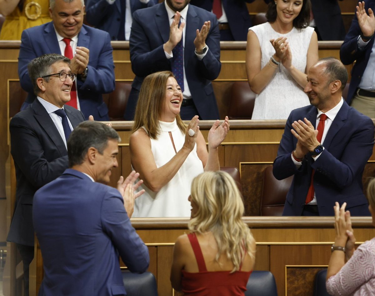 Pedro Sánchez (@sanchezcastejon) on Twitter photo Muchas felicidades, querida <a href="/F_Armengol/">Francina Armengol</a>, nueva presidenta del Congreso de los Diputados, con una Mesa progresista que refleja la voluntad de los españoles el #23J.
Trabajamos ya por una nueva legislatura de progreso y convivencia. Muchas felicidades, querida <a href="/F_Armengol/">Francina Armengol</a>, nueva presidenta del Congreso de los Diputados, con una Mesa progresista que refleja la voluntad de los españoles el #23J.
Trabajamos ya por una nueva legislatura de progreso y convivencia.