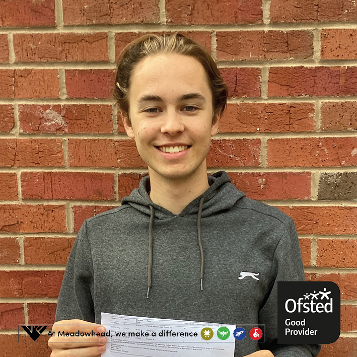 MeadowheadSch's tweet photo. Congratulations Jake who achieved A* A* AA and is progressing to the @OfficialUoM to study Mathematics.

Find out more about Meadowhead Sixth Form here https://t.co/Pp1SkKRbw2 https://t.co/Tixdp3uzHq