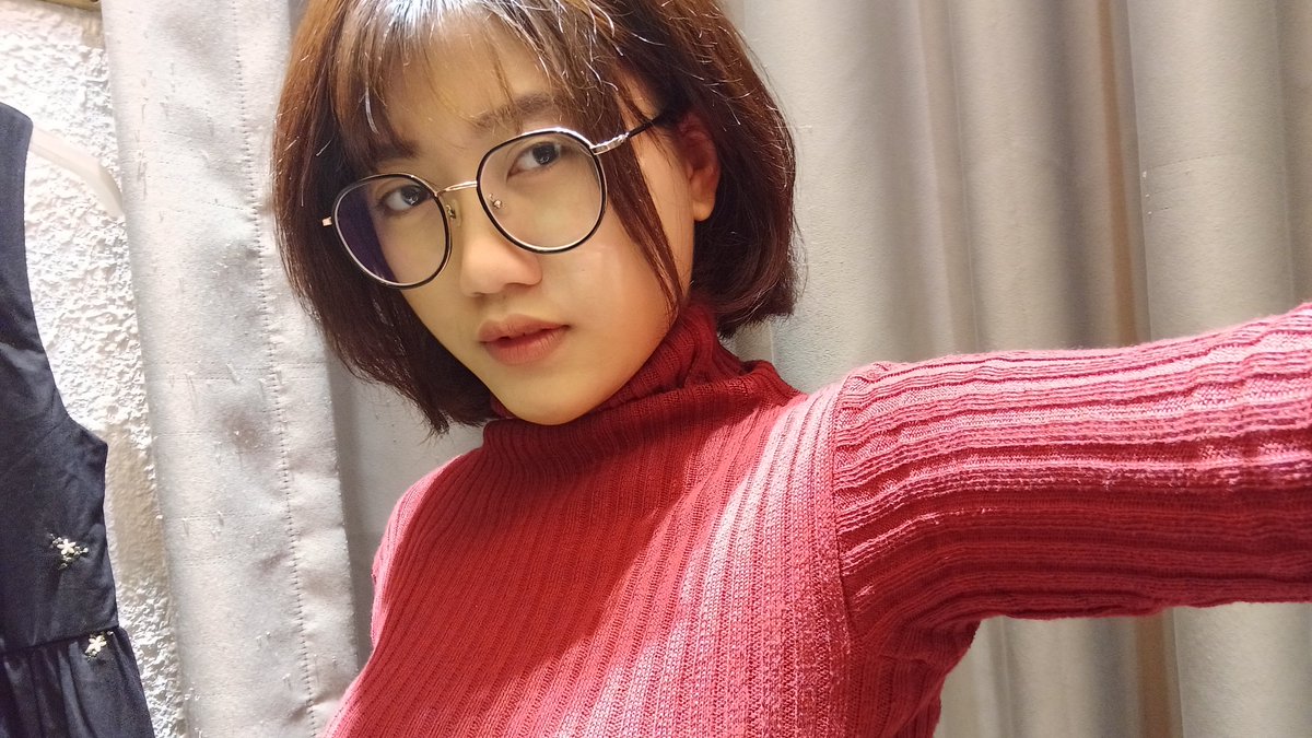 Ada wong jalan jalan