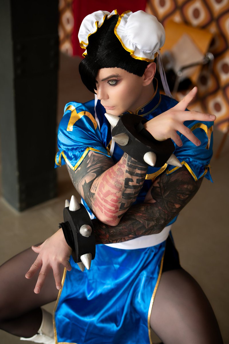 Wanna play with me? Ph @lisyanfox #streetfighter #chunli #streetfightercosplay #fitnesscosplay #fitness #gym #gymmotivation