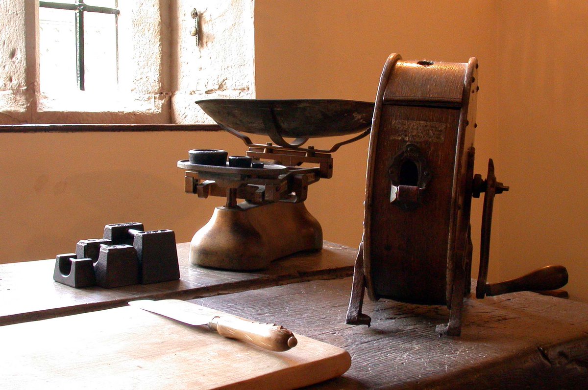 LancsMuseums's tweet image. Activities at #GawthorpeHall this week -
🍭Make lollipop stick people Thursday 17th 12-4pm 
👨‍🍳Victorian kitchen open Friday 18th August 12-4pm
More details of these and other #LancsSummerFun events here bit.ly/EventsAtGawtho…