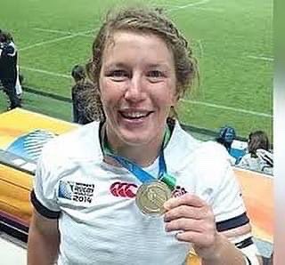 RockyClark_1's tweet photo. 🤩This day 9 years ago was the best day of my life.
🏆I achieved every ambition and life goal in 80 minute game.
🥇I became a World Cup champion alongside my team mates, 3 rd time lucky for me
🌹So honoured to represent my country with these incredible women @EnglandRugby https://t.co/mBvpR9F8sv