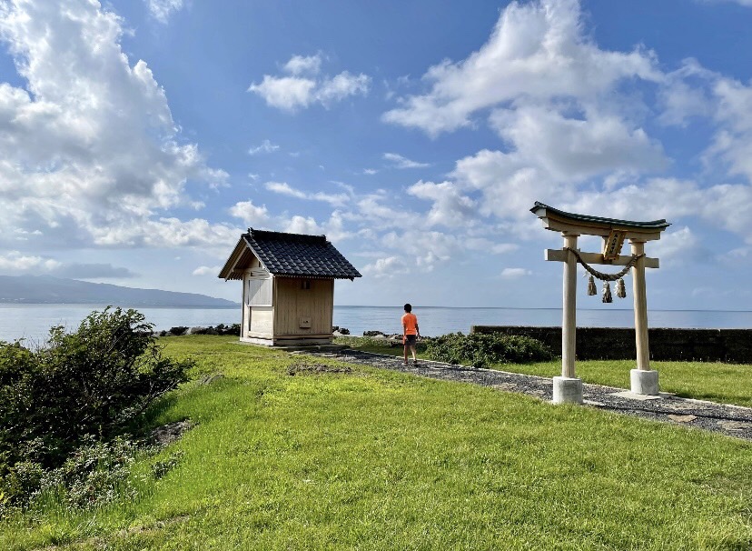 Hw7Aw's tweet photo. 台風を避けて北海道ニセコに来た。
ハハ、ニセコは夏の最高の避暑地でしょう。 エアコンのない休暇生活を送った。 自分で車であちこち見物して、美しい景色は沿道にある。#北海道 #夏の避暑 https://t.co/Z1WCSxGMvI