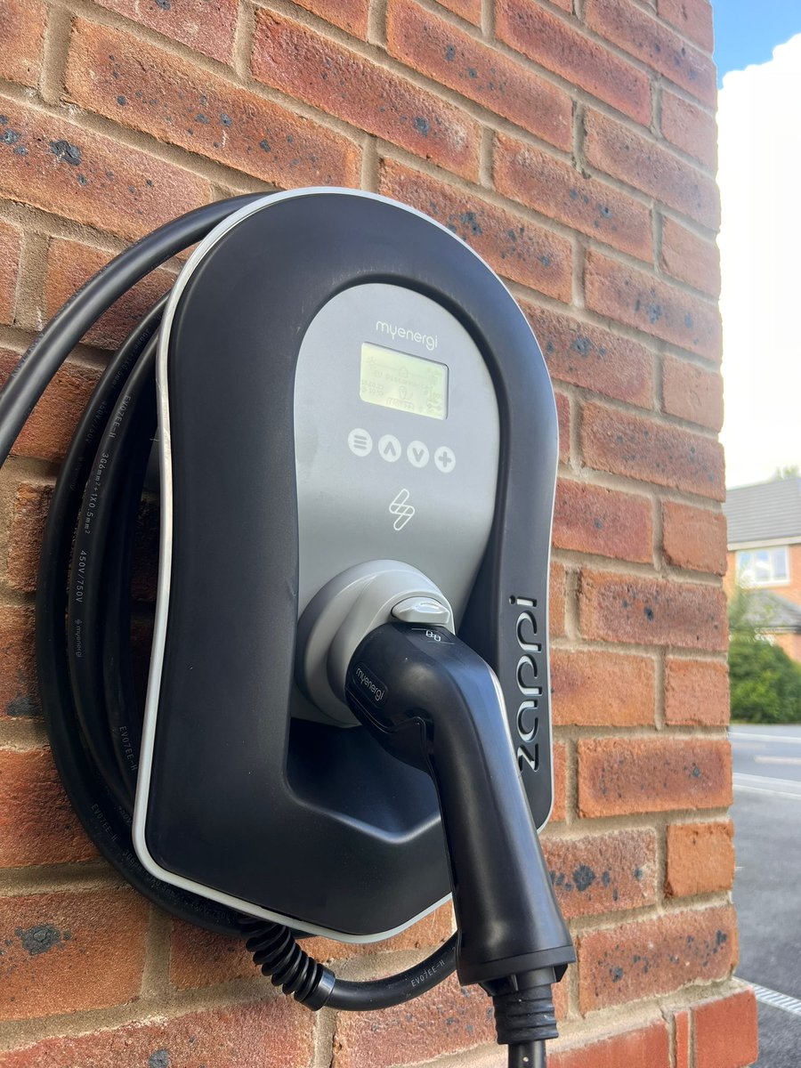 g_relectrical's tweet photo. More EV installs for some very happy customers @myenergiuk and an ICS charger installed easy to install and set up, cracking bit of kits these two #evcharger #myenergi #ics #leeds #gandrelectrical https://t.co/oCnxvj8RYh