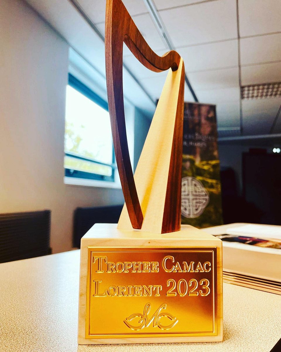 Camac Celtic Harp Trophy @FESTIVALLORIENT  🏆
1st prize: Rose Pollier (Photo: Jacques Muller) 🥇👏Also awarded: Anna Eggersberger (2nd prize) Christophe Guillemot ( 3rd prize) Fionnuala Donlon (4th prize) Ciorstaidh Beaton was awarded the audience prize. You’re all amazing! 💐