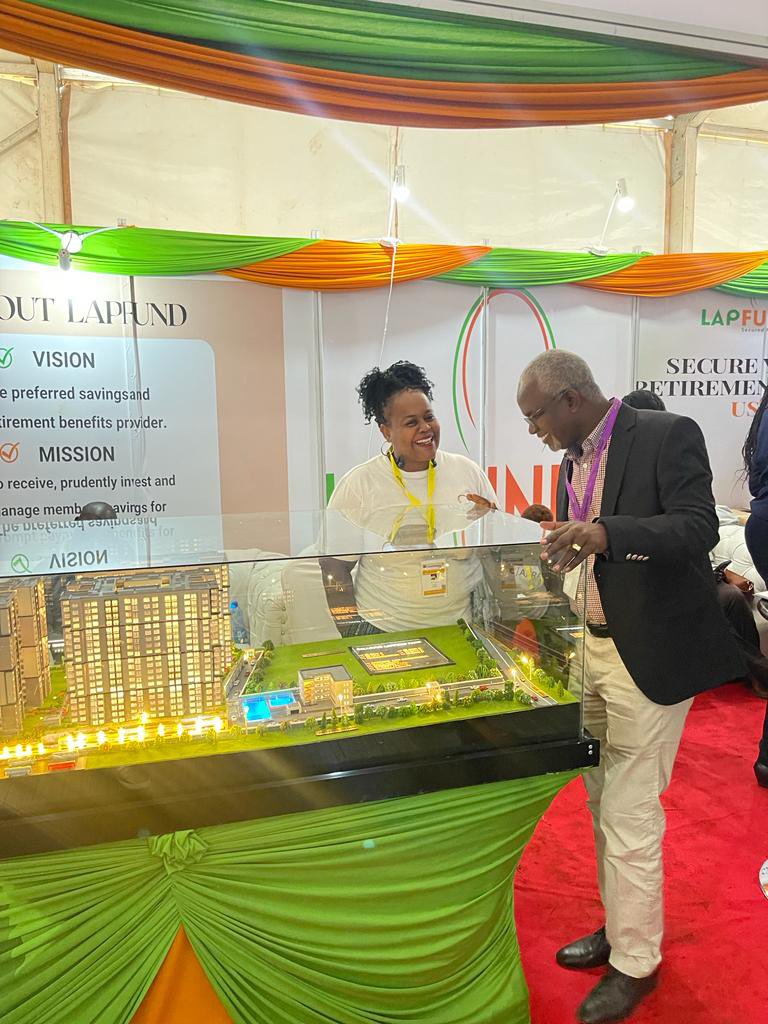 SouthfrontKE's tweet photo. Day 3 of the 
#DevolutionConference2023 is on and our team led by our MD Harriet are already on standby waiting to take our guests through the Bellevue park project in South C. We can’t wait to see you.

#Eldoret 
#BellevueParkResidences
#SFProperties https://t.co/0UzX8HTsqs