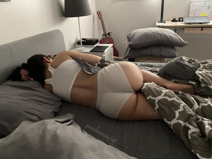 Who wants to cuddle with me? 🥰 https://t.co/HZihBZqmL7