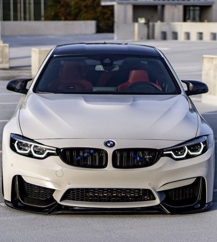 Mr_PeterM's tweet image. People must be honest and stop exaggerating, a car that can’t do 0-100km in 3-5 seconds is not VERY fast. You can’t say 320i, 40TFSI or C200 is VERY fast, it’s average.